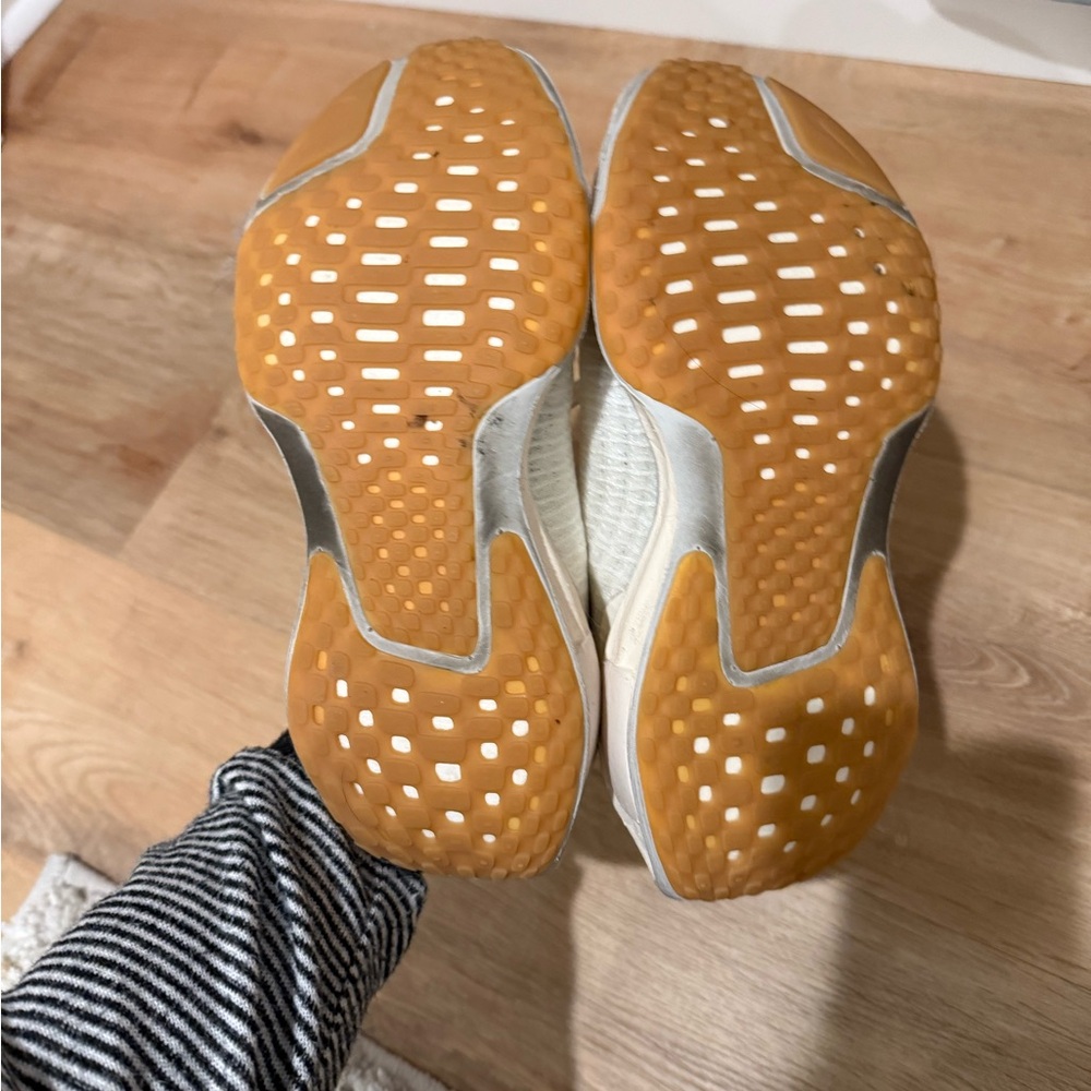 Nike Invincible Sneakers - Picture 6 of 10